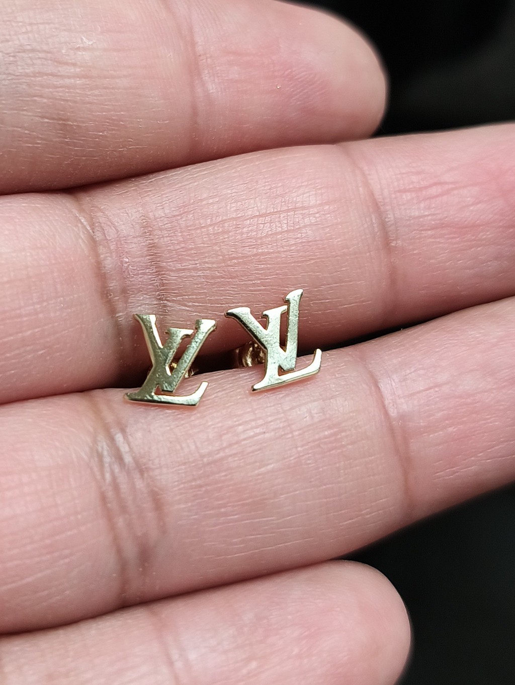 14ky Gold Initial Stud Earrings